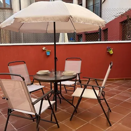 Piso Bajo Con Terraza Apartament *