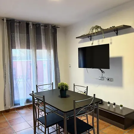 Piso Bajo Con Terraza * Mora de Rubielos